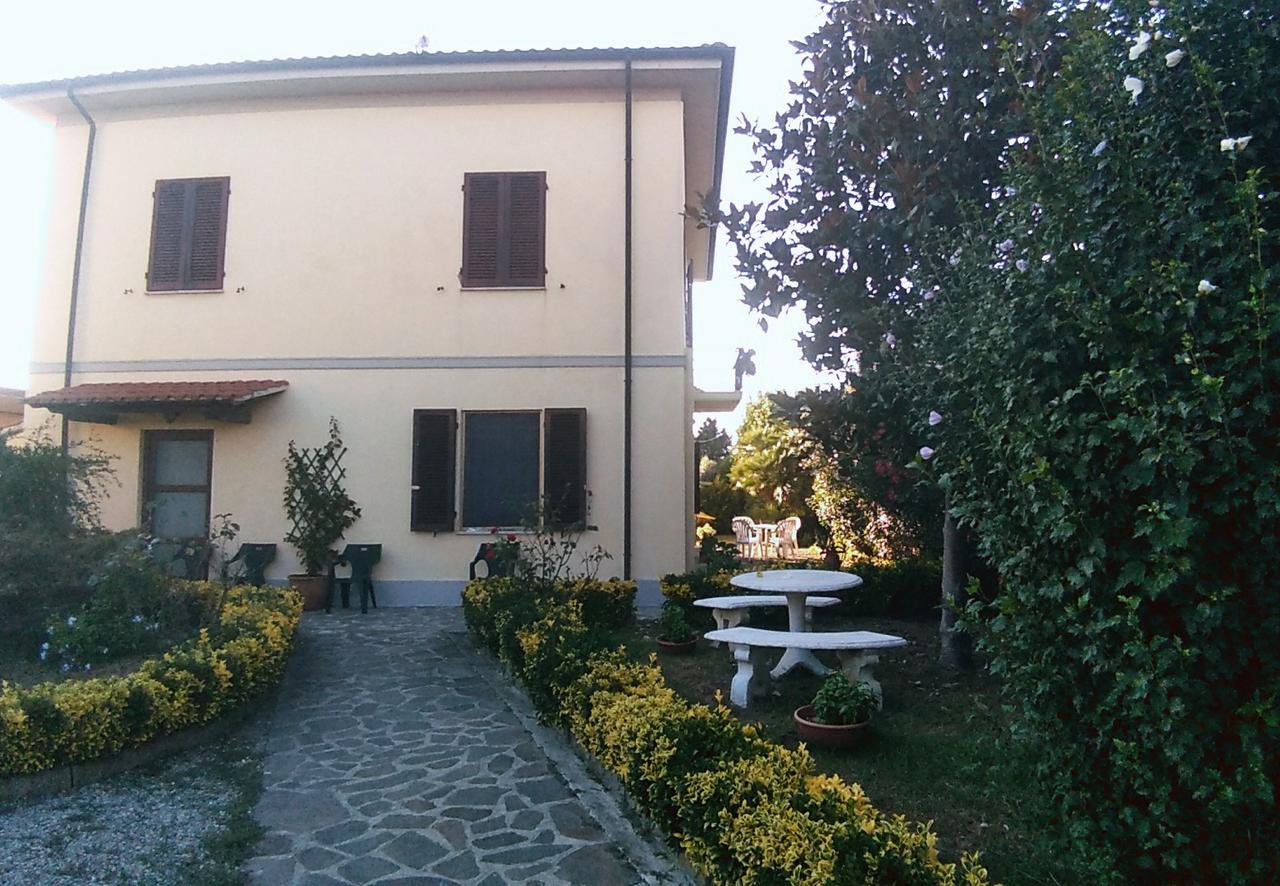 La Bicicletta Rossa B&B Cenaia ภายนอก รูปภาพ